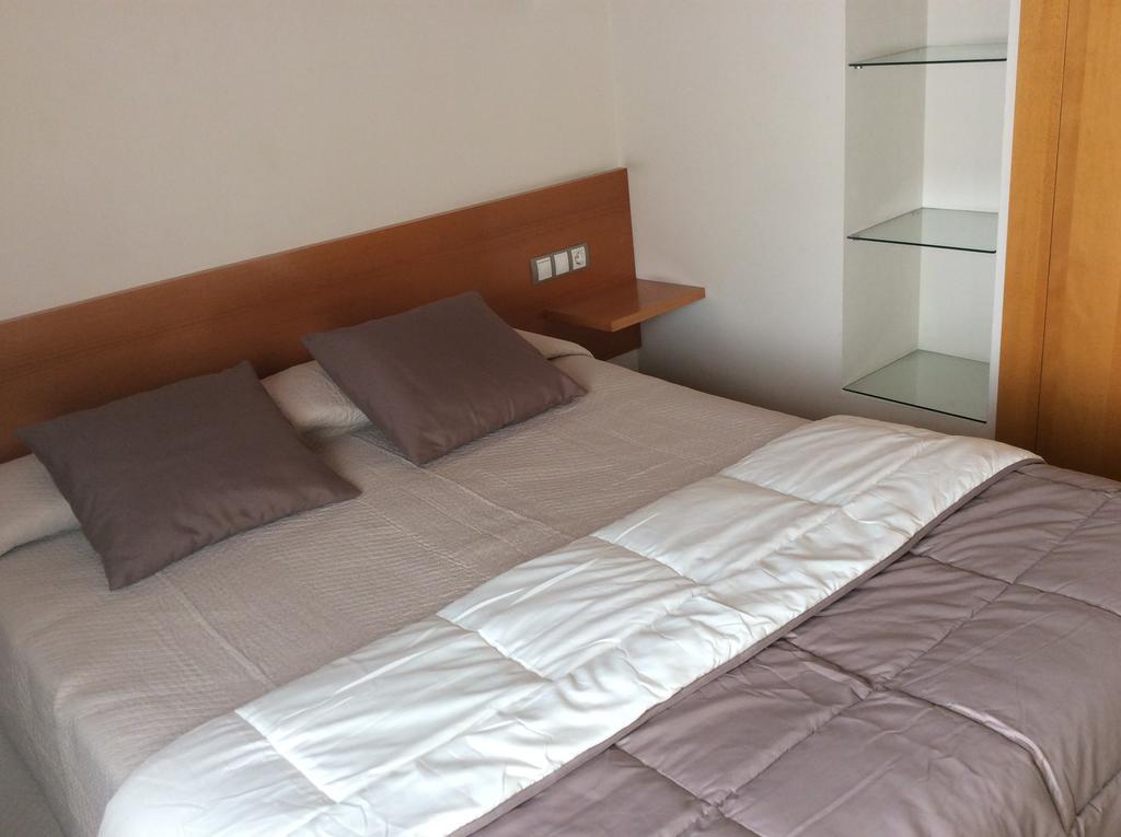 Hotel Viaurelia Montblanc Ruang foto