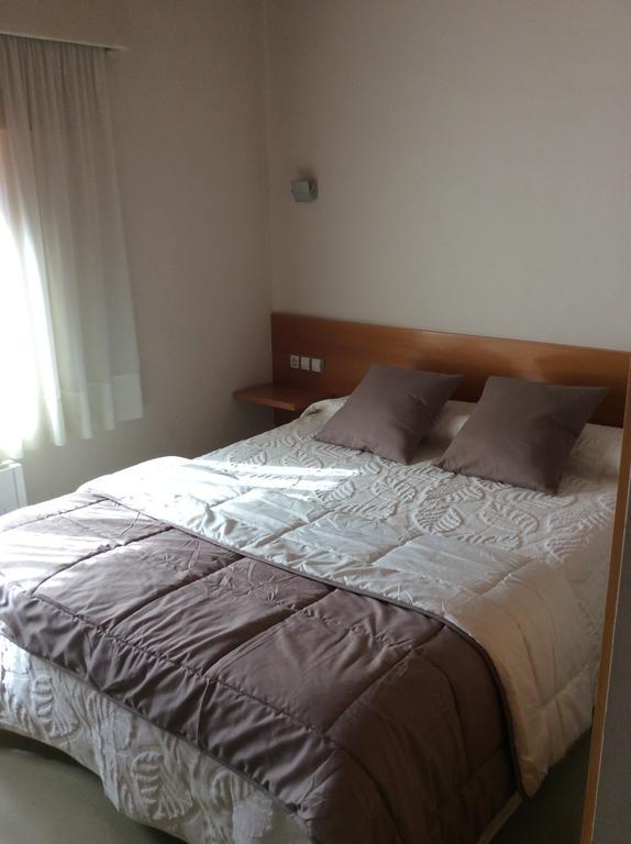 Hotel Viaurelia Montblanc Ruang foto