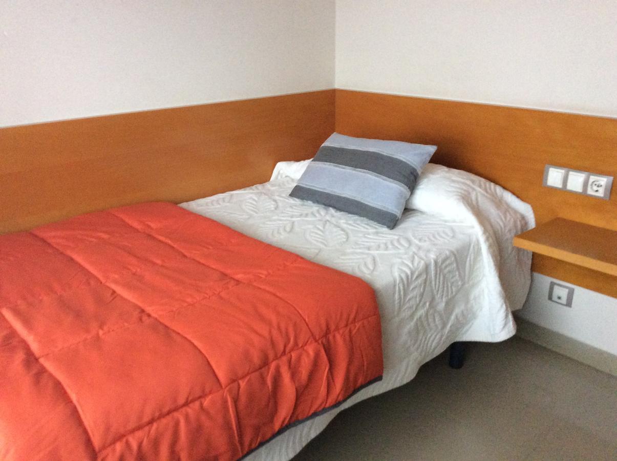 Hotel Viaurelia Montblanc Bagian luar foto